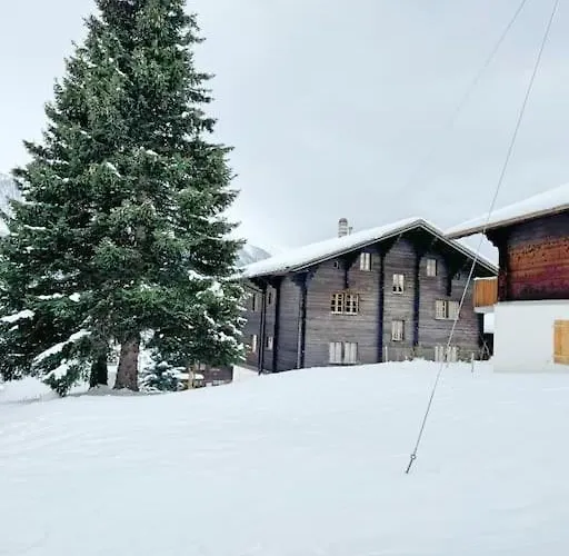 Charming Only 150 Meters From The Lift Apartment *